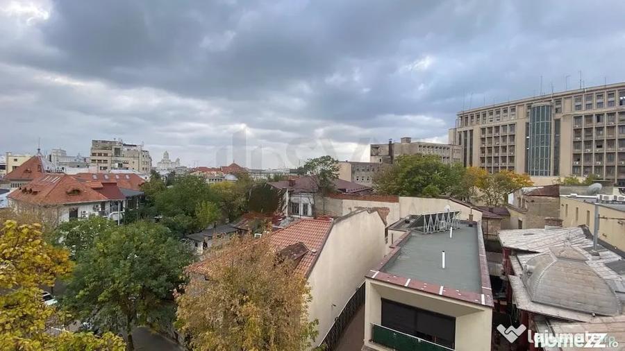 Apartament cu 3 camere decomandat în Cișmigiu
