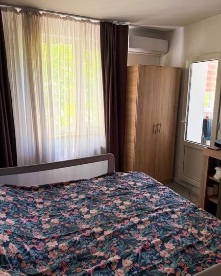 Apartament cu 3 camere semidecomandat, mobilat în Lujerului