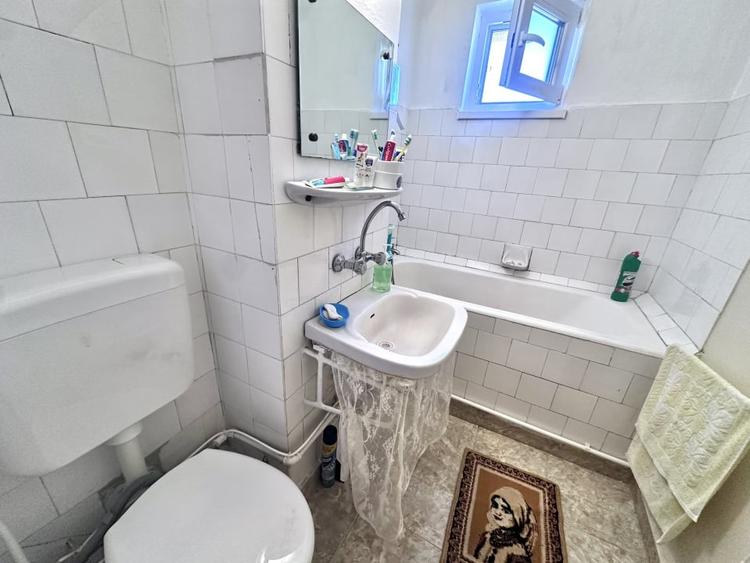 Apartament cu 2 camere semidecomandat, mobilat în Cetate