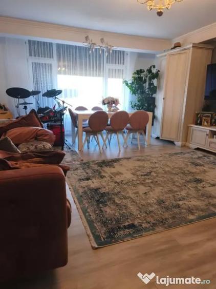 Apartament cu 2 camere decomandat în Rădăuți