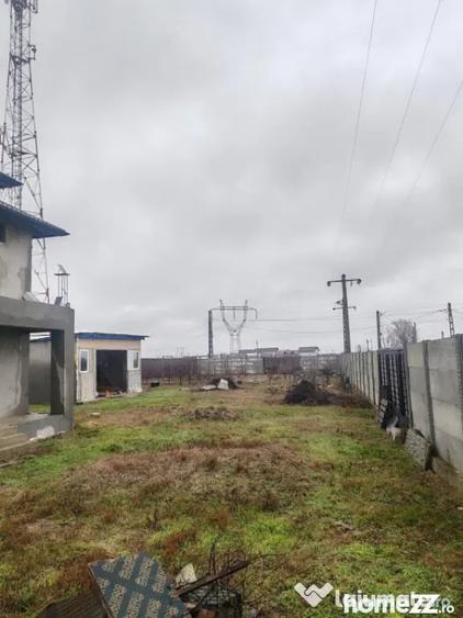 Casă cu 4 camere cu Teren 1380 Mp în Brazi