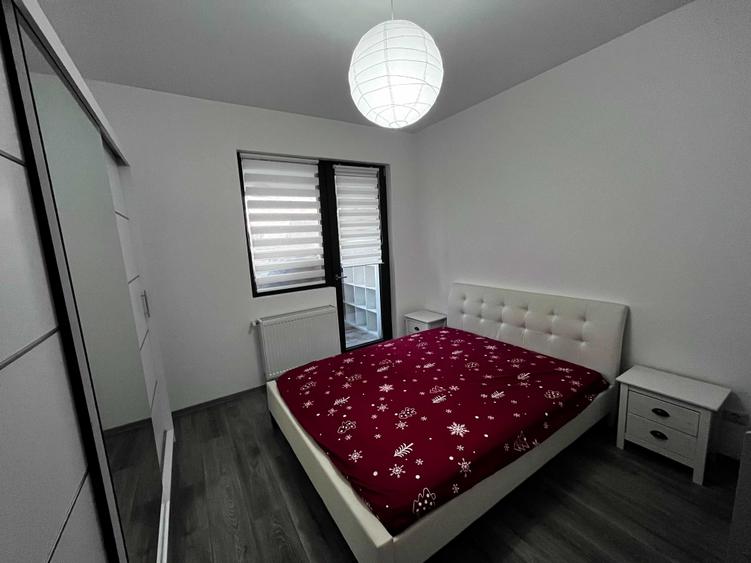 Apartament cu 2 camere decomandat în Berceni