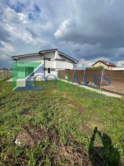 Duplex cu 3 camere cu Canalizare în Dumbrăvița