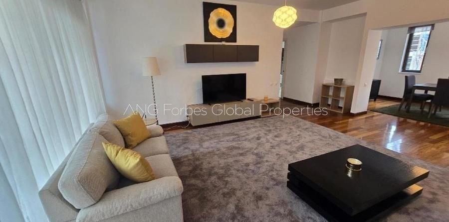 Apartament cu 5 camere decomandat în Herăstrău