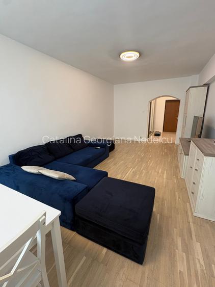Unirii,O.Goga, ap.2 camere, et.2,70mp,renovat, loc parcare inclus, 650Euro/luna