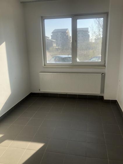 Spațiu comercial, de 279 mp, în Prelungirea Ghencea