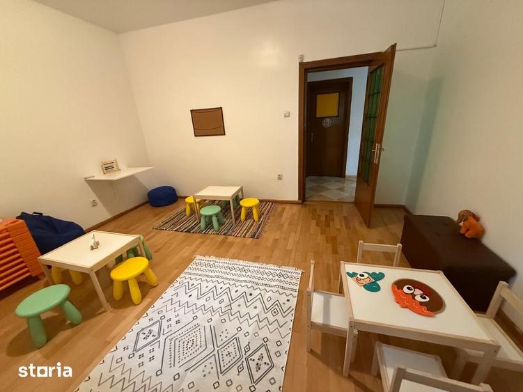 Casă cu 6 camere cu Teren 371.59 Mp în Dămăroaia