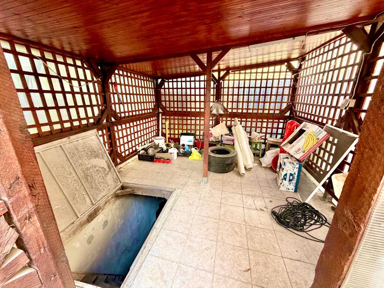 Duplex cu 4 camere cu Canalizare în Metalurgiei