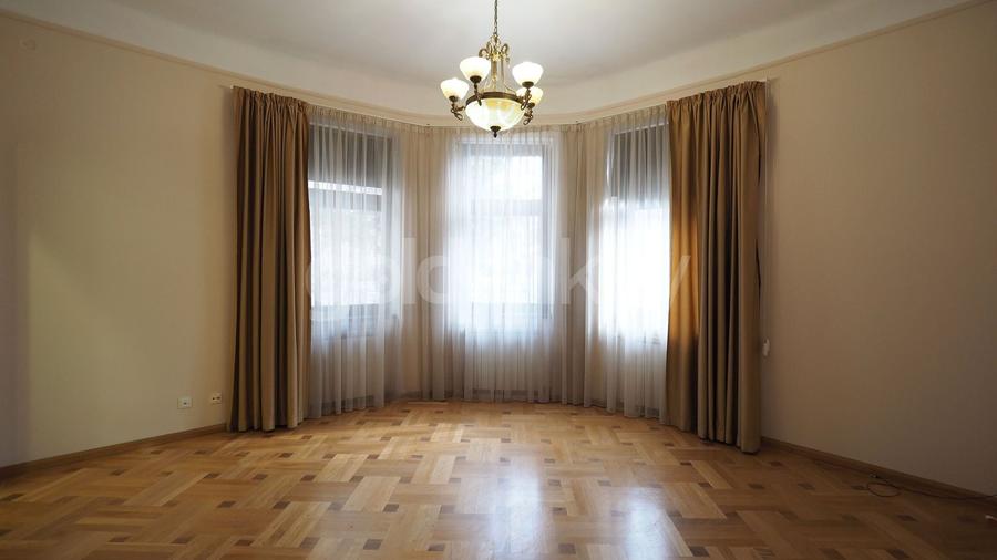 Apartament somptuos tip duplex cu 5 camere si gradina de 300mp - 9