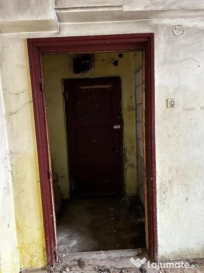 Apartament cu 2 camere semidecomandat în Băi