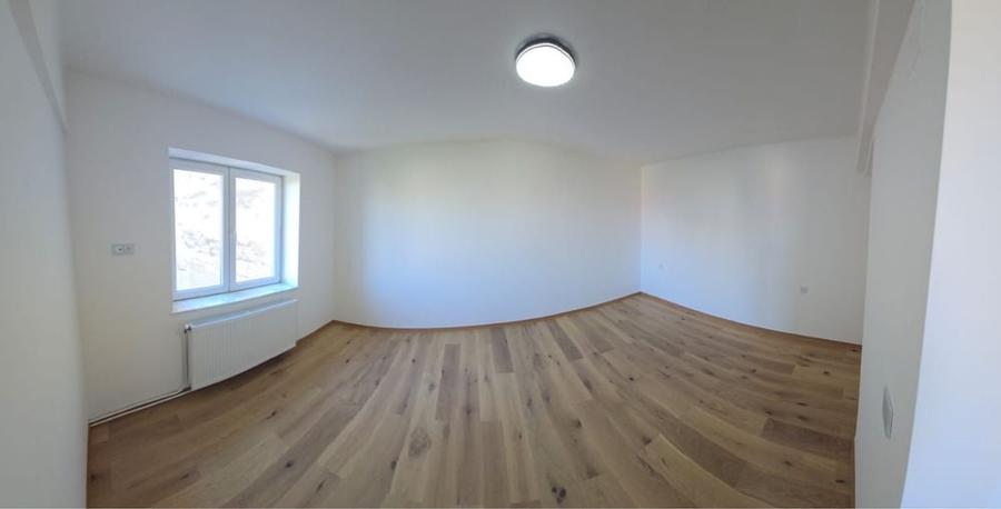 Apartament cu 2 camere semidecomandat în Horea