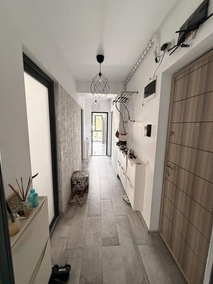 Apartament cu 3 camere decomandat în Palazu Mare