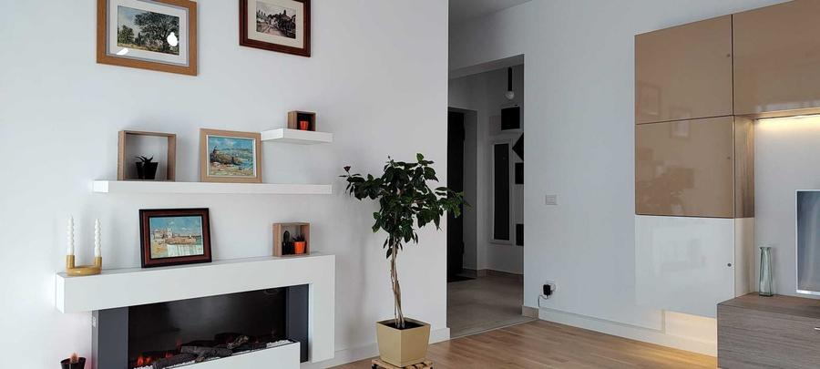 Apartament cu 2 camere decomandat în Central