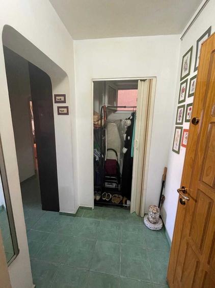 Apartament cu 2 camere decomandat în Vest