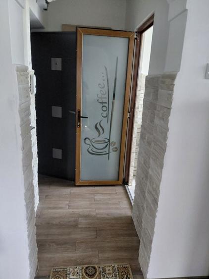 Apartament cu 2 camere decomandat în Exterior Vest