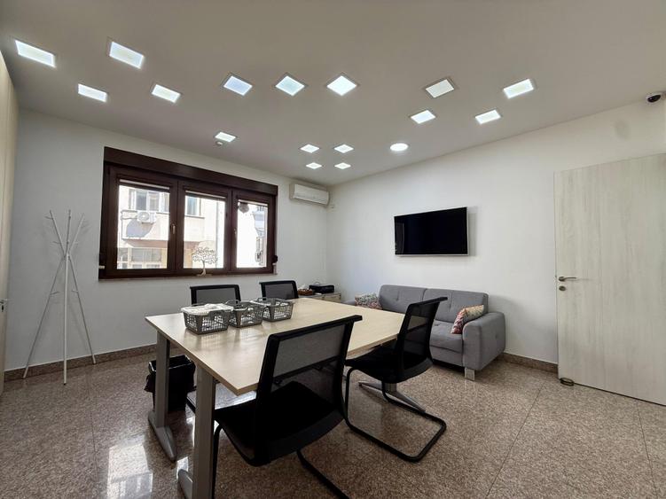 2 camere  Central  Renovat complet  Garaj + Boxă  Centrala+incalzire pardoseala - 1