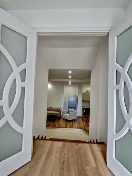 Apartament cu 2 camere, mobilat în Zorilor