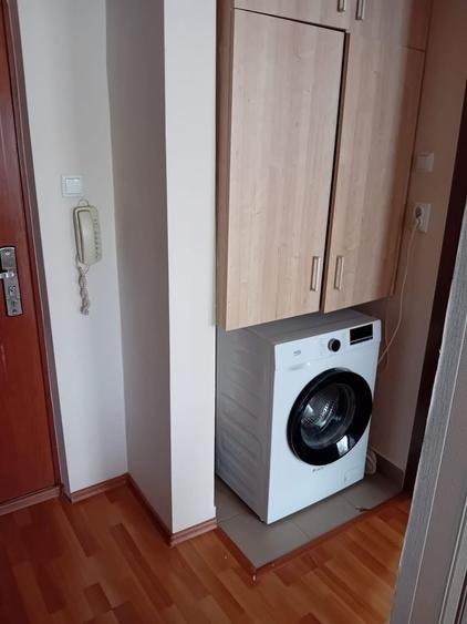Garsonieră decomandată în Decebal