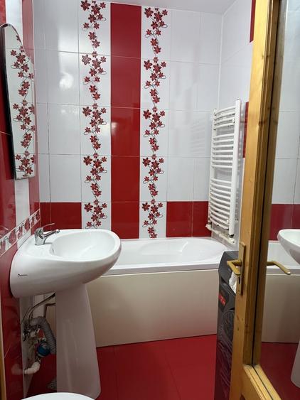 Apartament cu 2 camere decomandat în Florești