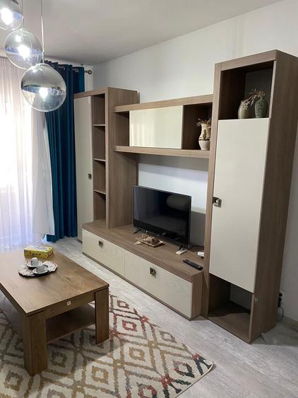 Apartament cu 2 camere decomandat în Ultracentral