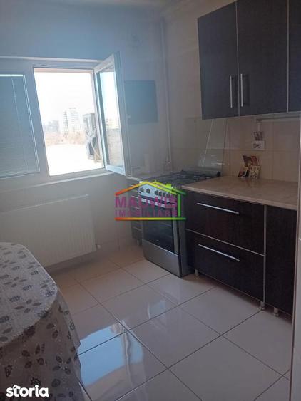 Apartament cu 2 camere semidecomandat în Decebal