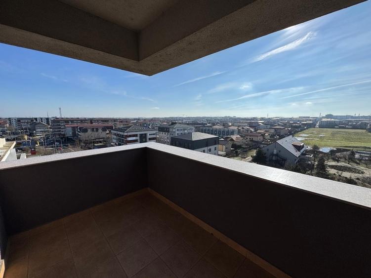 Apartament cu 3 camere decomandat în Olteniței