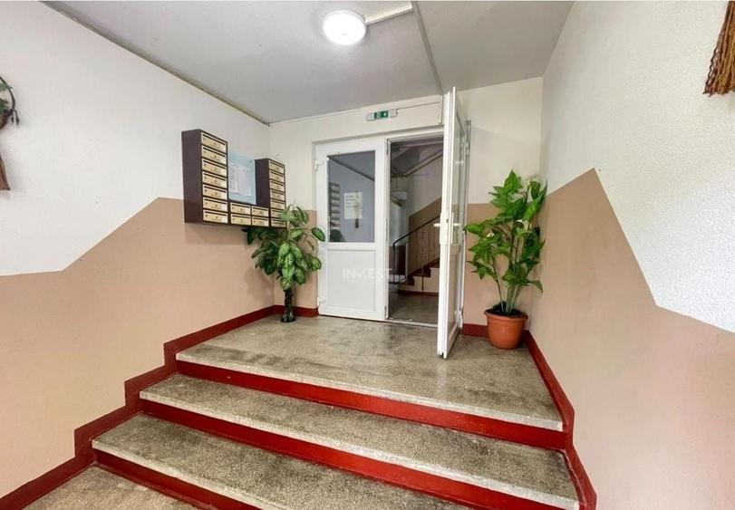 Apartament cu 3 camere decomandat în Tomești