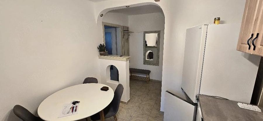 Apartament cu 2 camere semidecomandat în Take Ionescu