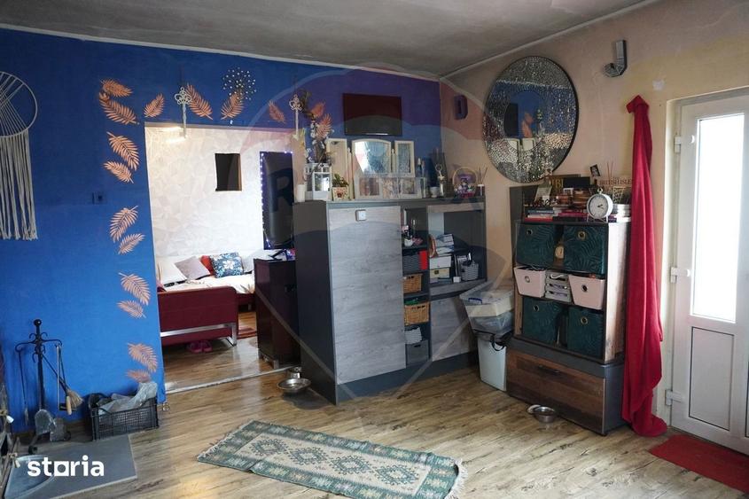 Casă cu 6 camere cu Teren 722 Mp în Bârsana