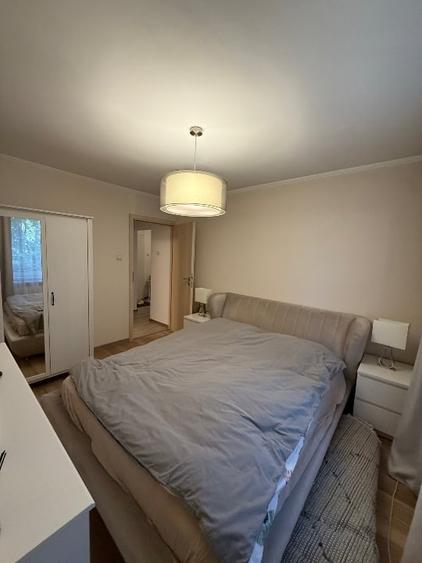 Apartament cu 3 camere semidecomandat, mobilat în Rahova