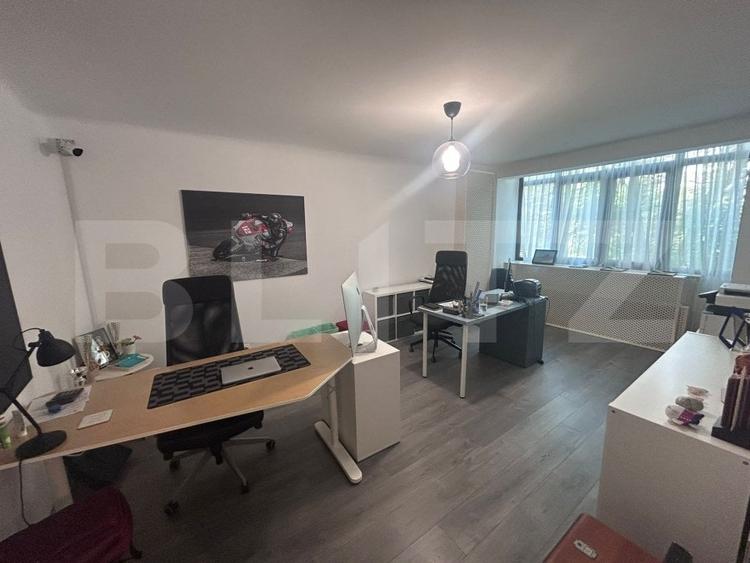 Apartament cu 4 camere decomandat, mobilat în 1 Mai