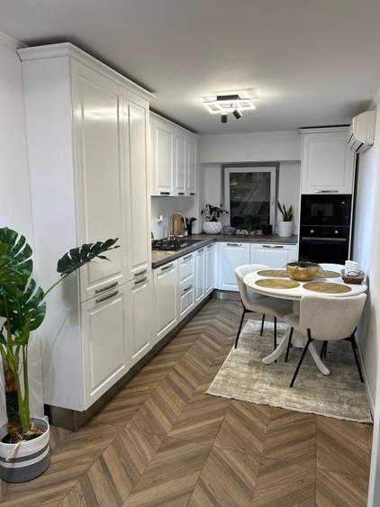 Apartament cu 2 camere decomandat în Hârșova