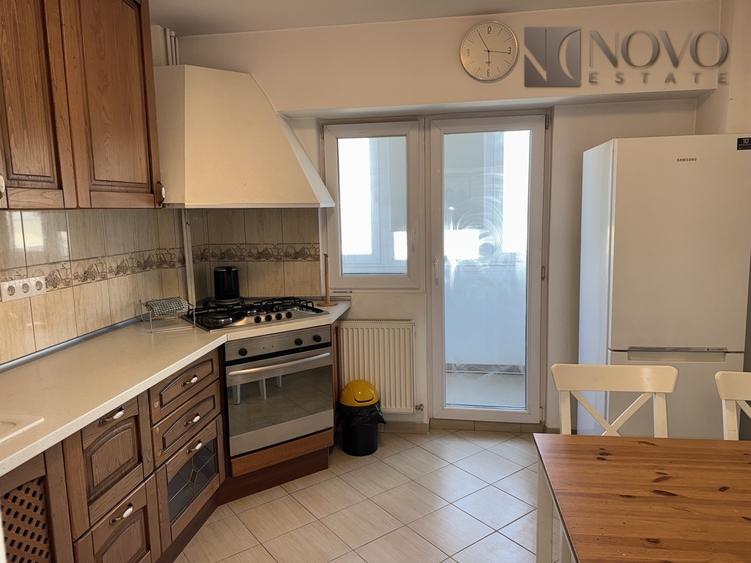 Apartament cu 2 camere decomandat, mobilat în Universitate