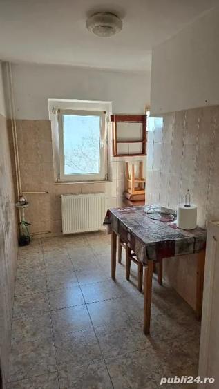 Garsonieră decomandată în Central
