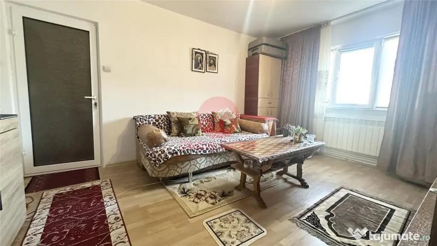 Apartament cu 2 camere semidecomandat în Central