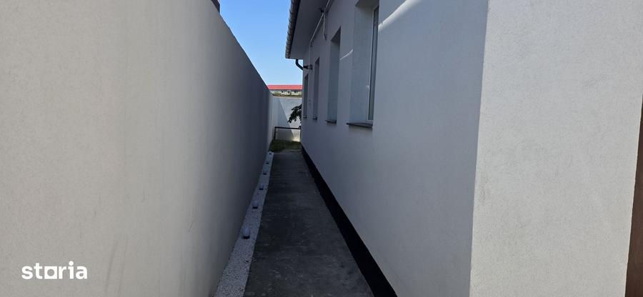 Casă cu 3 camere cu Teren 224 Mp în Central