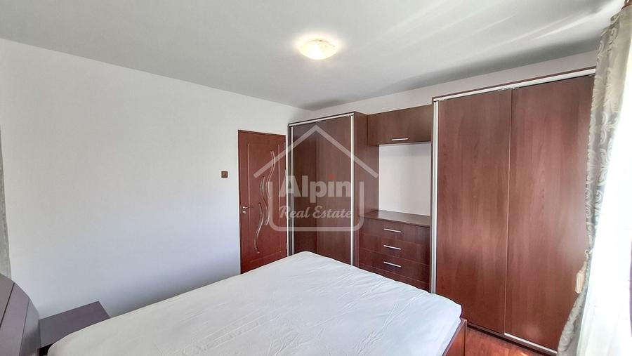 Apartament cu 3 camere decomandat, mobilat în Aurel Vlaicu