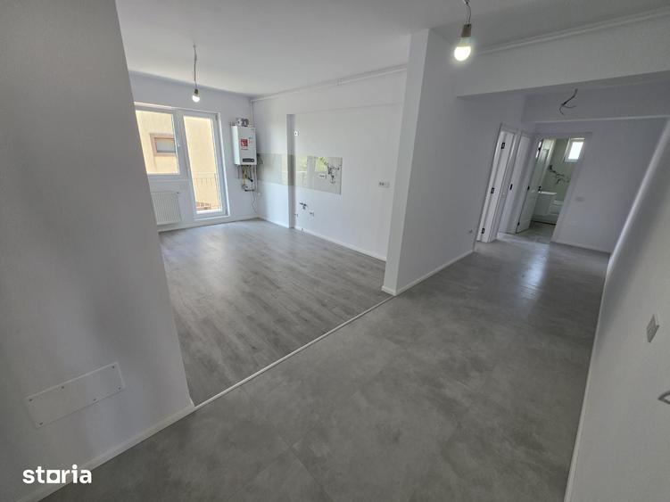 Apartament cu 3 camere decomandat în Dobroești