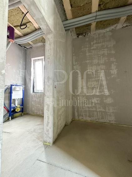 Duplex cu 4 camere cu Canalizare în Iris