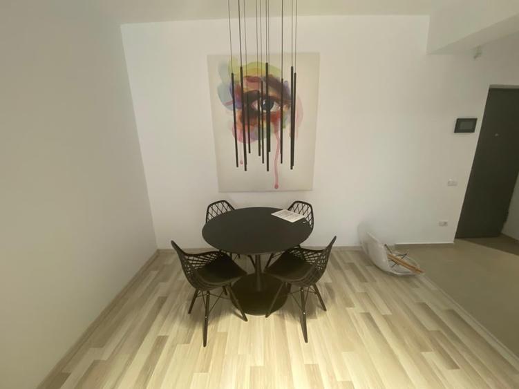 Apartament cu 2 camere în Exterior Est