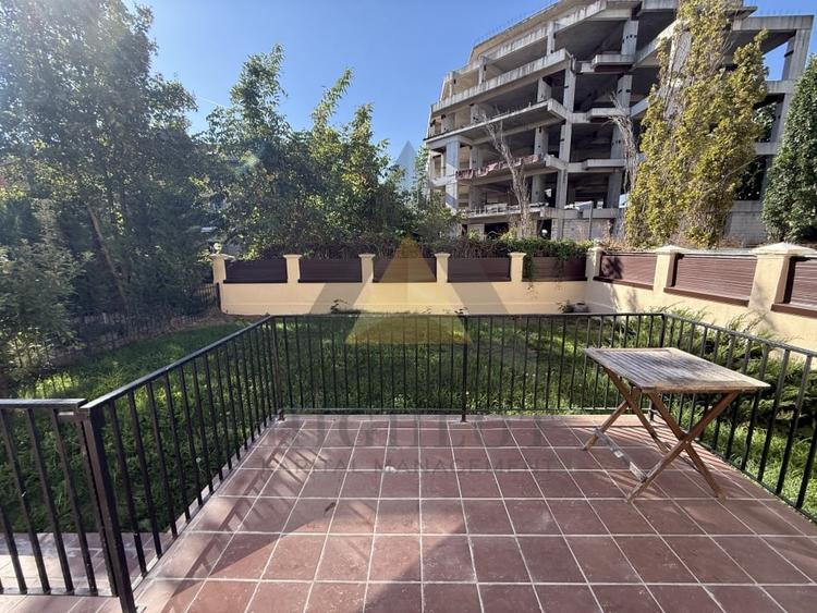 Duplex cu 5 camere cu Piscina în Iancu Nicolae
