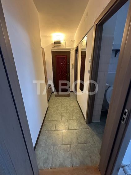 Apartament cu 2 camere nedecomandat, mobilat în Mihai Viteazul