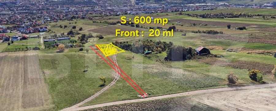 Teren agricol extravilan de 600 mp, în Dâmbul Rotund