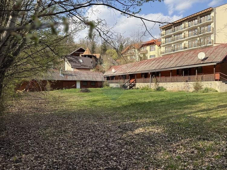 Teren Construcții intravilan de 1268 mp, în Central