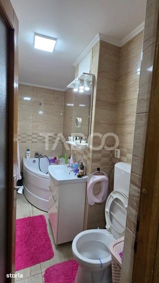 Apartament cu 2 camere decomandat, mobilat în Central
