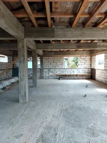 Casă cu 4 camere cu Teren 1600 Mp în Tudor Vladimirescu