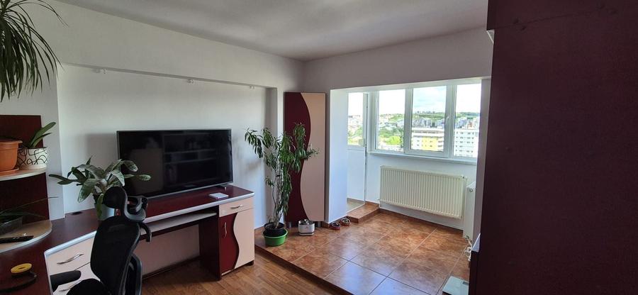 Apartament cu 4 camere decomandat în Zimbru