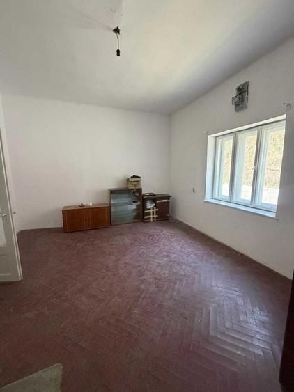 Apartament cu 2 camere nedecomandat în Aninoasa