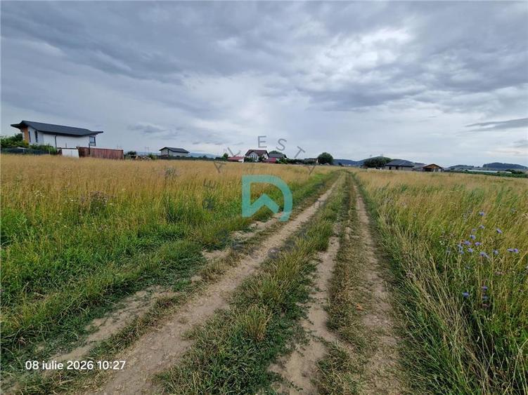Teren Construcții intravilan de 600 mp, în Sânpetru