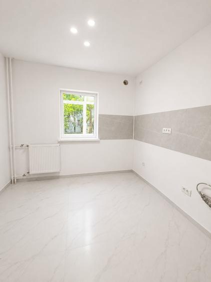 Apartament cu 2 camere decomandat în P-ța Alba Iulia